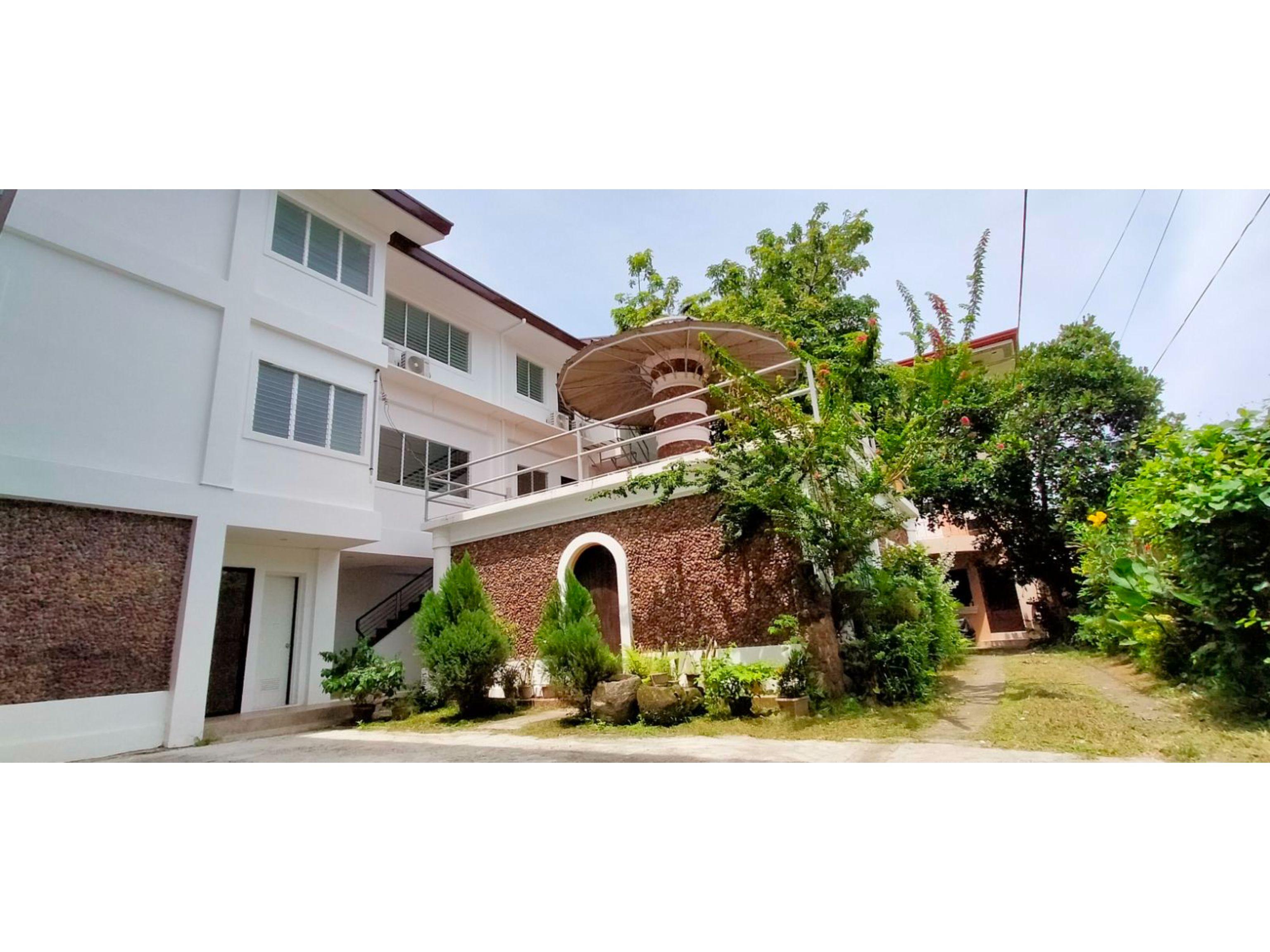Oyo 799 Ddd Habitat Iloilo Hotel Exterior foto